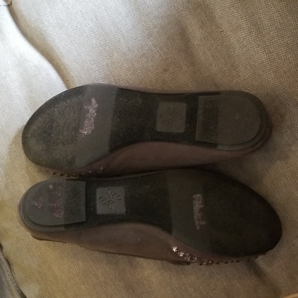 Vera Wang Embellished Flats - Picture 5 of 5